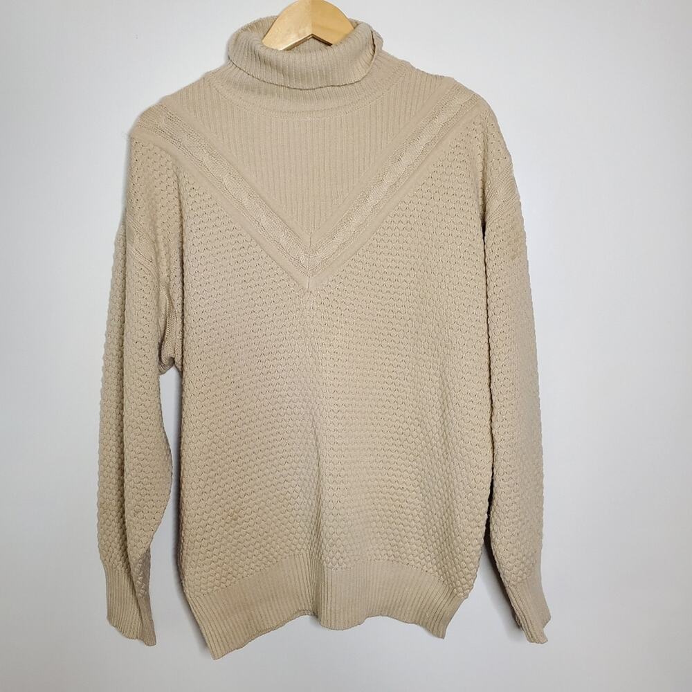 Bogner Wool blend knit beige turntle neck sweater Oversized Boxy Fit Size Large